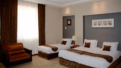 اتاق سه تخته هتل زنبق یزد اتاق سه تخته هتل زنبق یزد